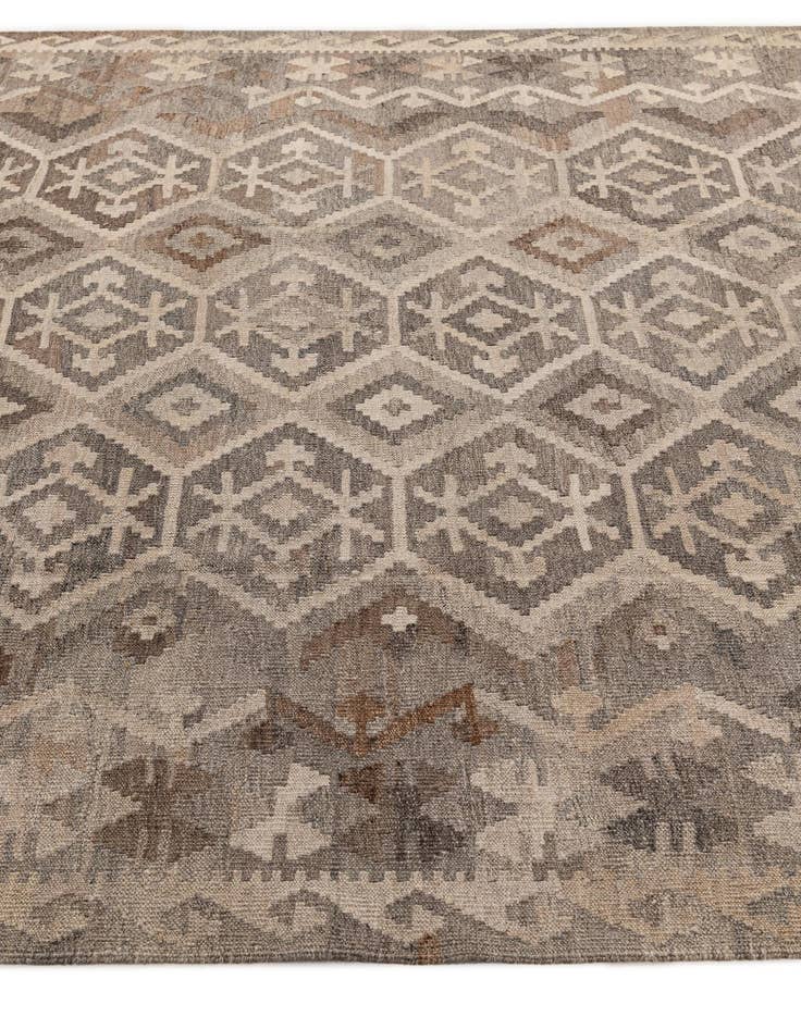 Detail image of 6' 7 x 9' 11 Hand Woven Kilim Maymana Wool Rug