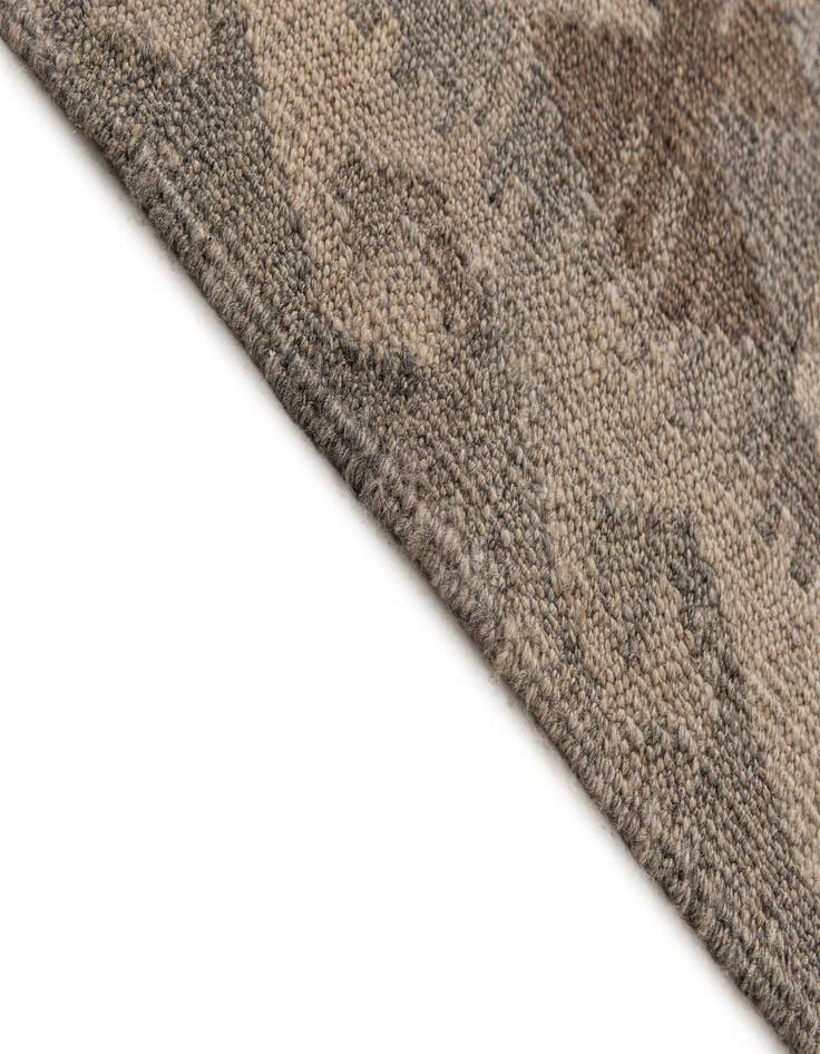 Detail image of 6' 7 x 9' 11  Hand Woven Kilim Maymana Wool Rug