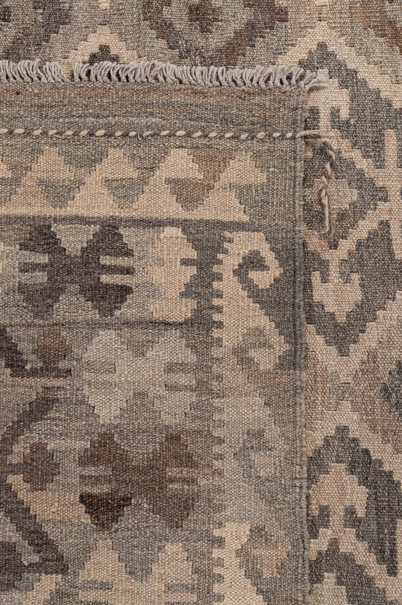 6' 7 x 9' 11 Hand Woven Kilim Maymana Wool Rug
