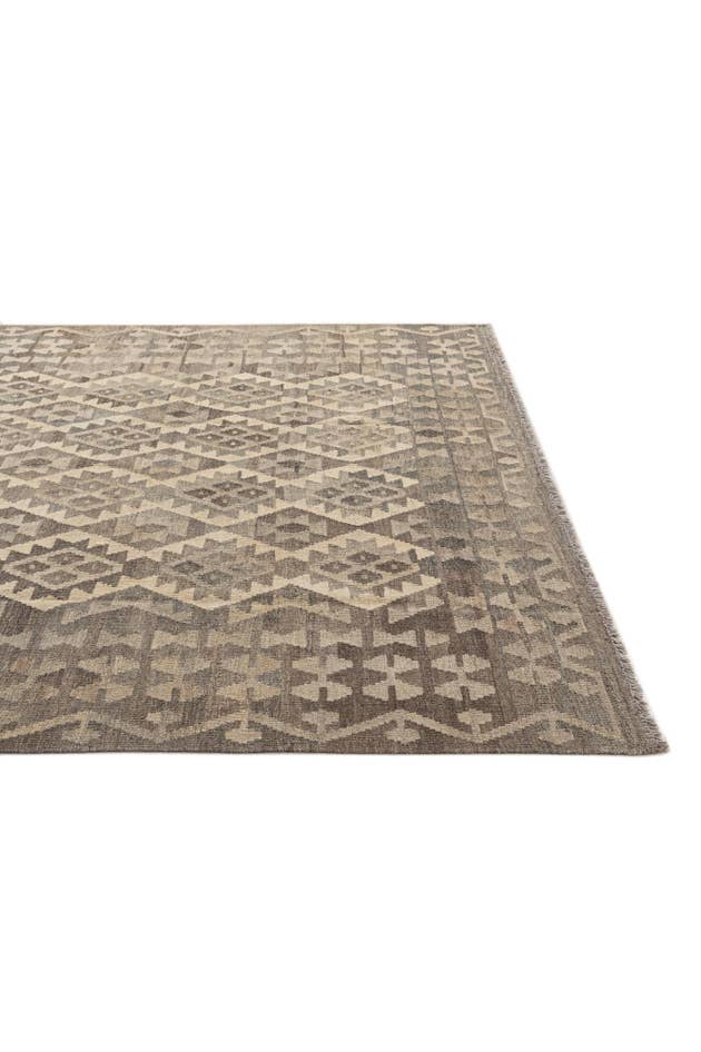Detail image of 6' 8 x 10' Hand Woven Kilim Maymana Wool Rug
