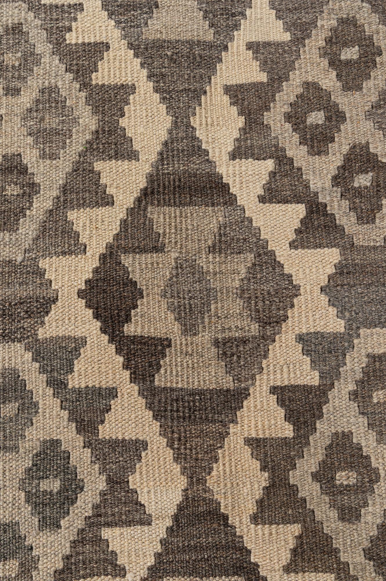 6' 8 x 10' Hand Woven Kilim Maymana Wool Rug