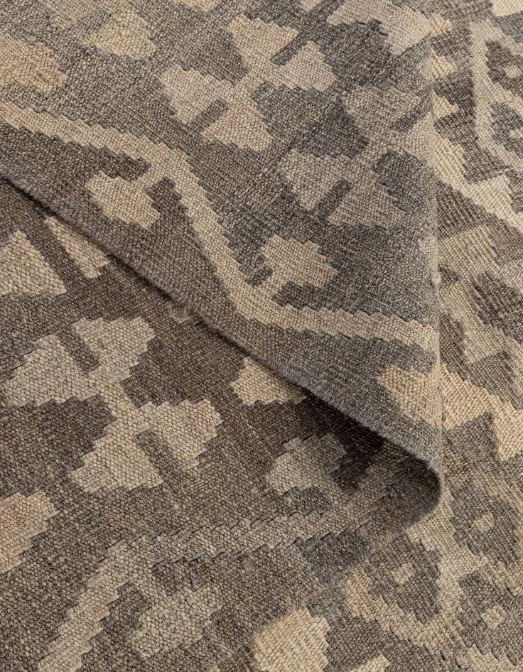 Detail image of 6' 8 x 10'  Hand Woven Kilim Maymana Wool Rug