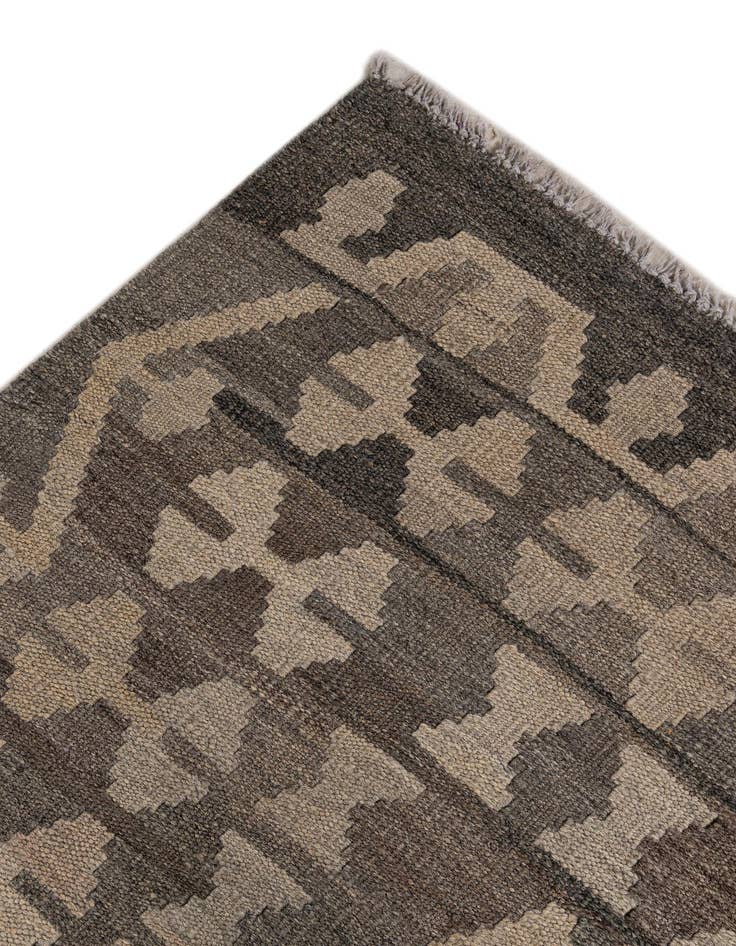 Detail image of 6' 8 x 10'  Hand Woven Kilim Maymana Wool Rug