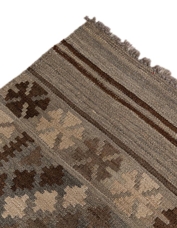 Detail image of 6' 7 x 9' 10  Hand Woven Kilim Maymana Wool Rug