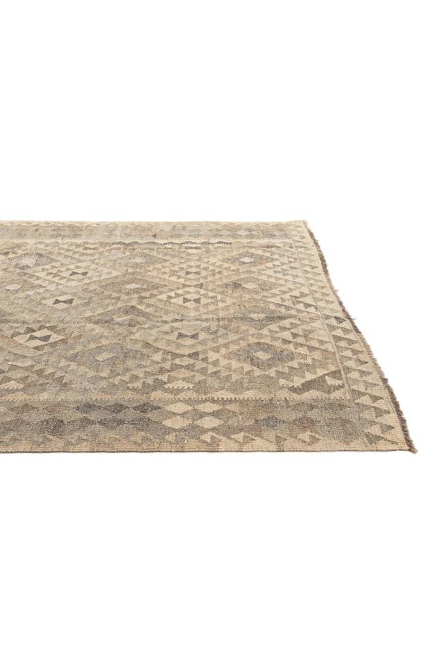 Detail image of 6' 9 x 9' 9 Hand Knotted Kilim Maymana Wool Rug