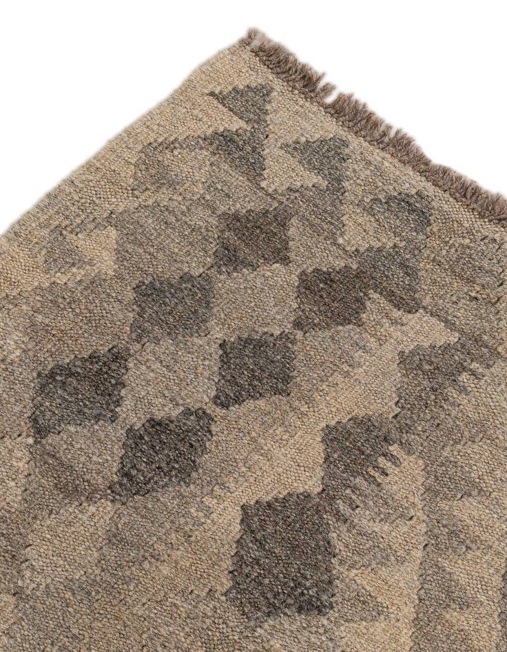 Detail image of 6' 9 x 9' 9  Hand Knotted Kilim Maymana Wool Rug