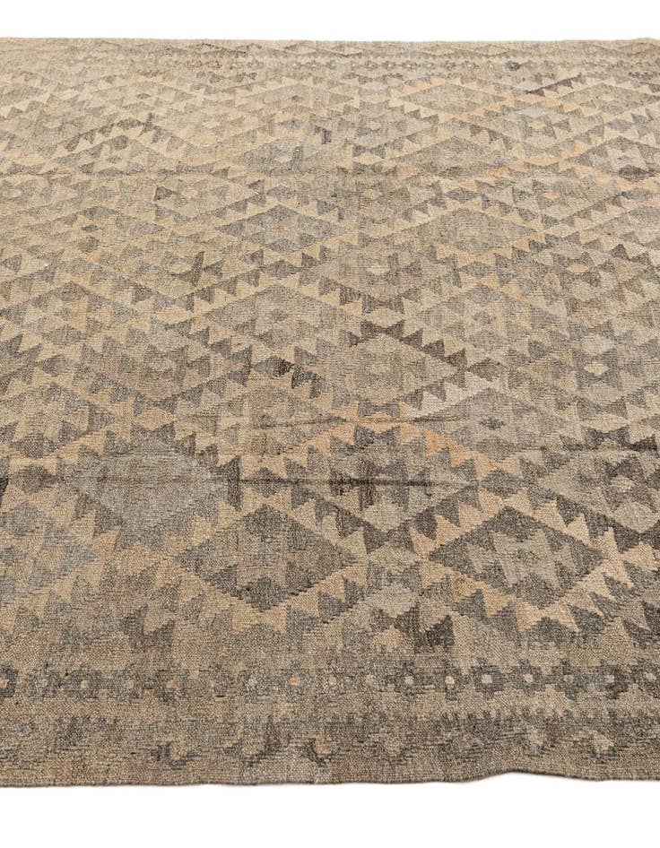 Detail image of 6' 6 x 9' 11  Hand Woven Kilim Maymana Wool Rug