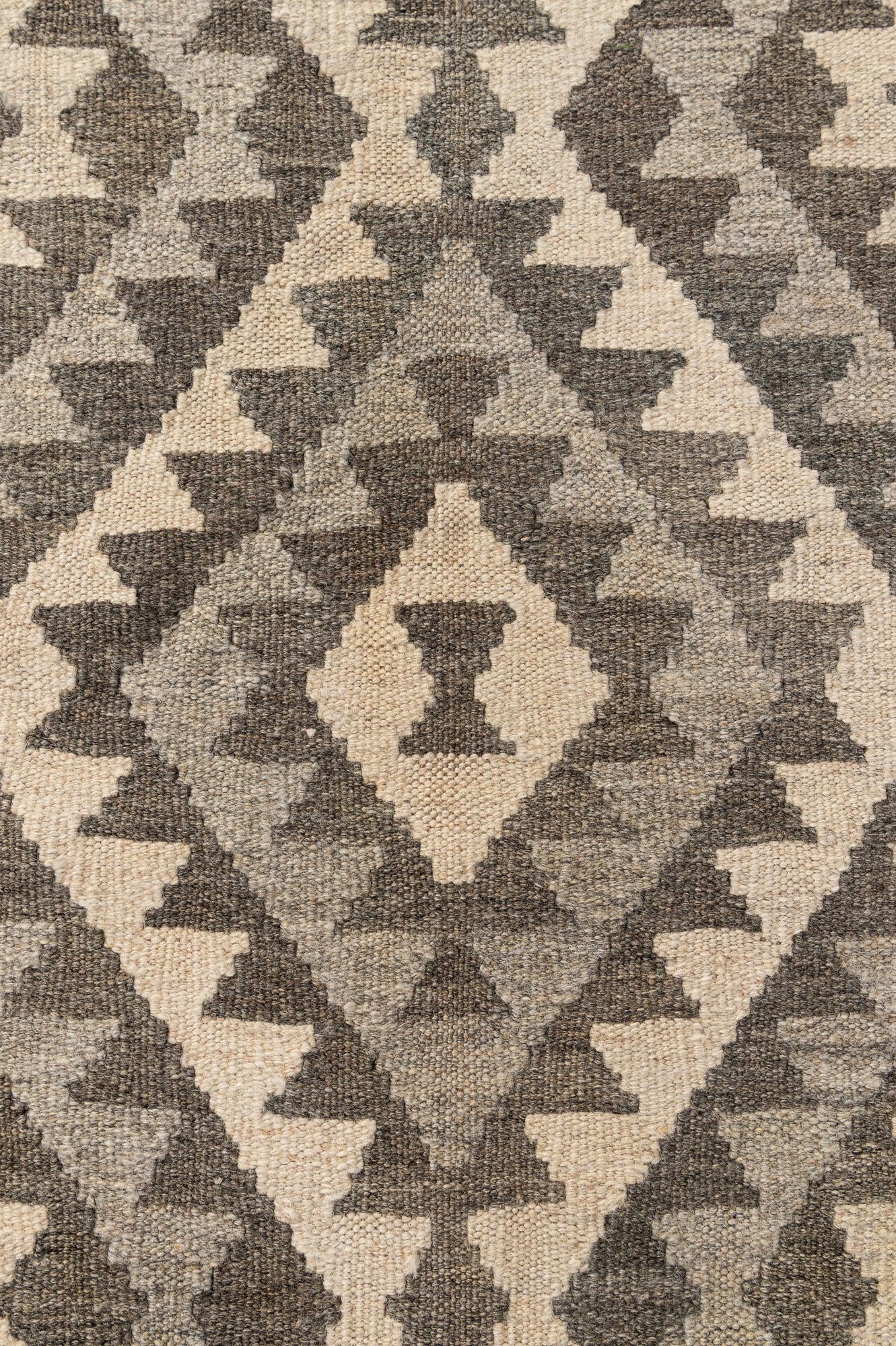 6' 5 x 9' 10 Hand Woven Kilim Maymana Wool Rug
