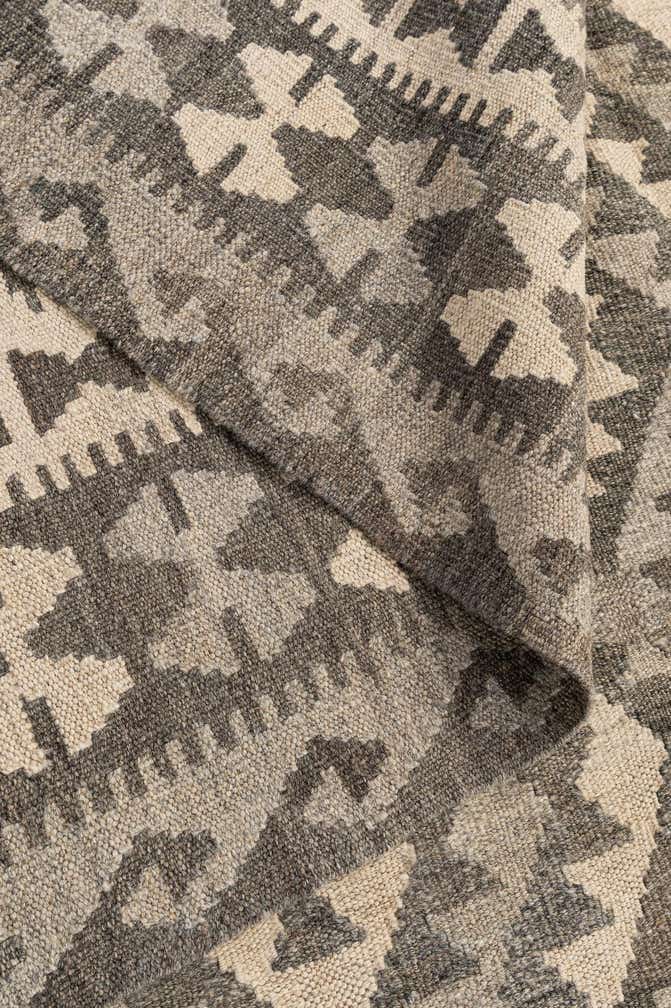 6' 5 x 9' 10 Hand Woven Kilim Maymana Wool Rug