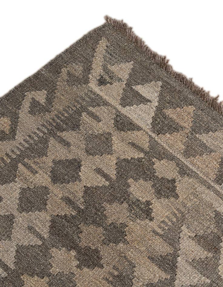 Detail image of 7' x 9' 9  Hand Woven Kilim Maymana Wool Rug