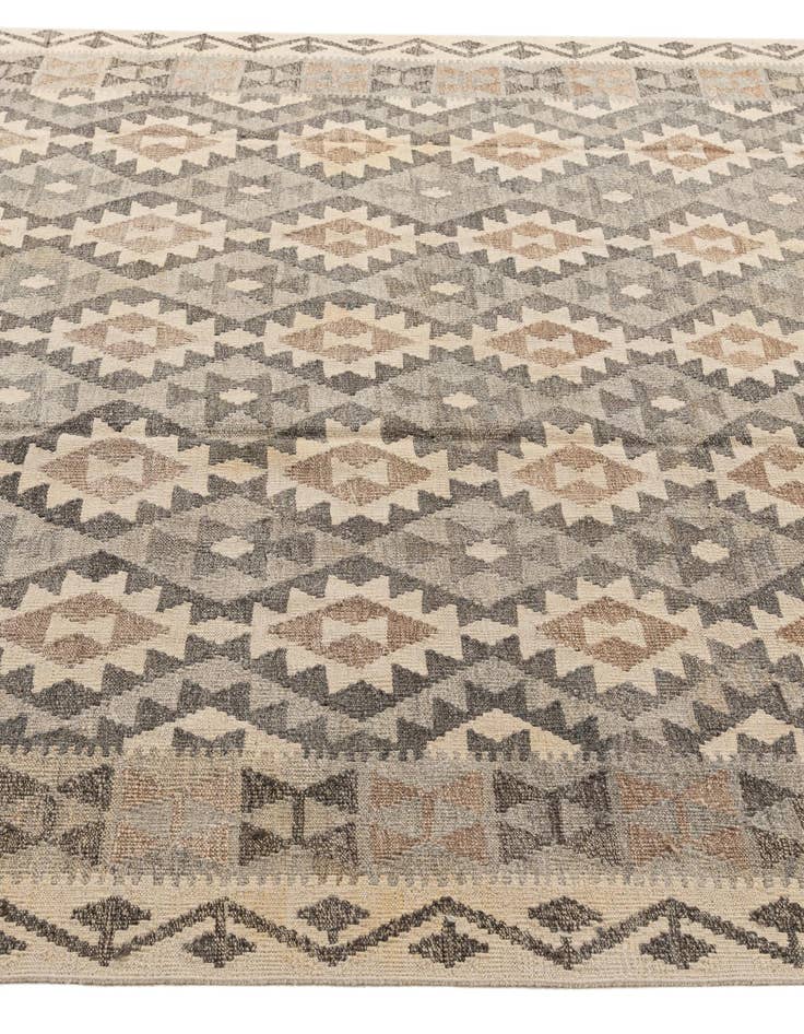 Detail image of 6' 5 x 9' 11  Hand Woven Kilim Maymana Wool Rug
