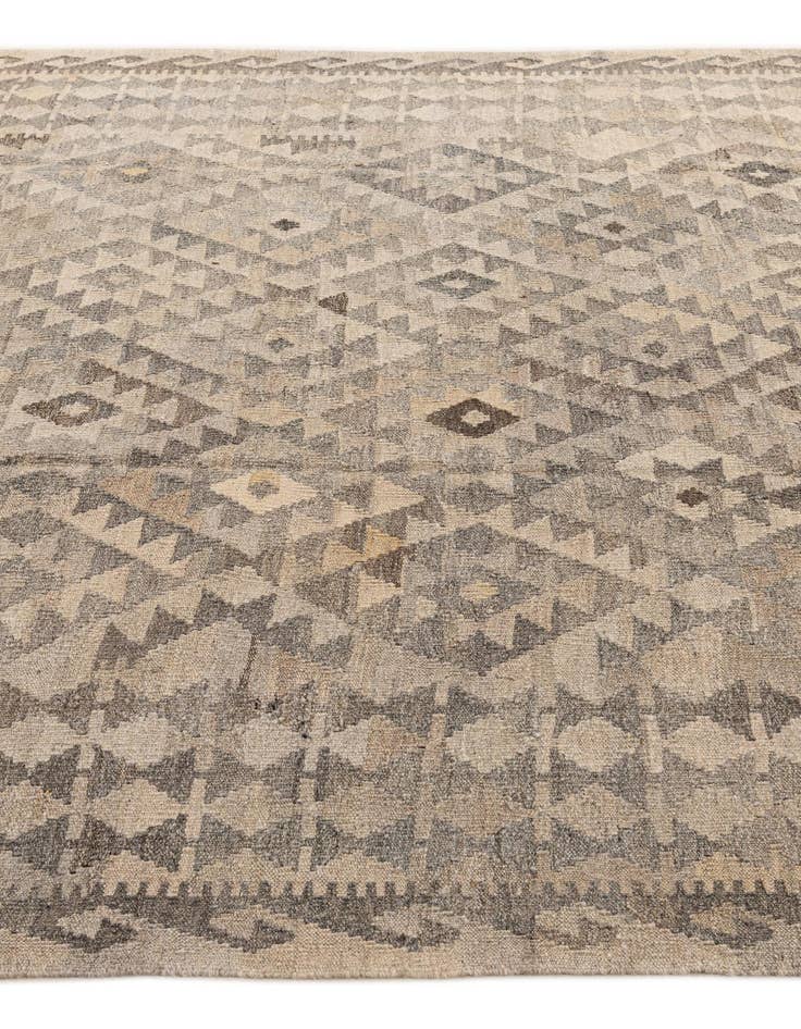 Detail image of 6' 8 x 9' 9 Hand Woven Kilim Maymana Wool Rug
