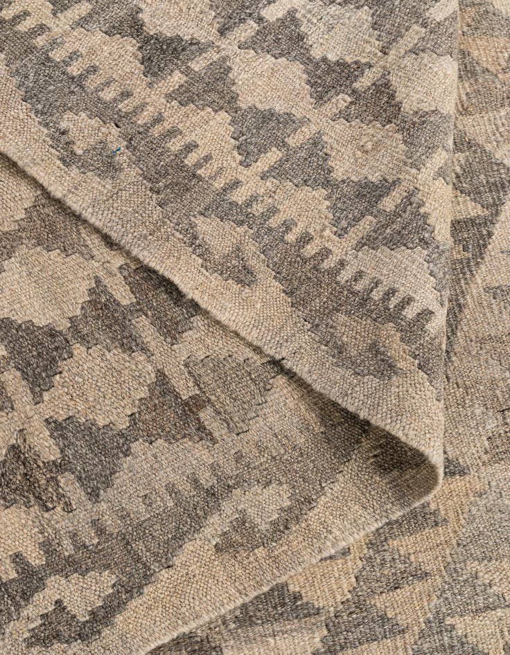 Detail image of 6' 8 x 9' 9  Hand Woven Kilim Maymana Wool Rug