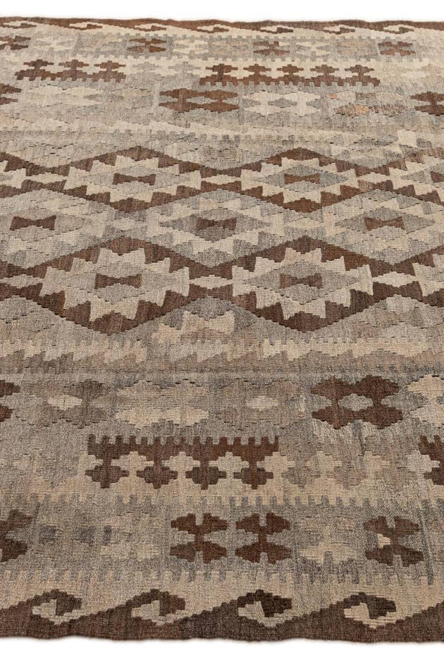 Detail image of 6' 5 x 9' 7 Hand Woven Kilim Maymana Wool Rug