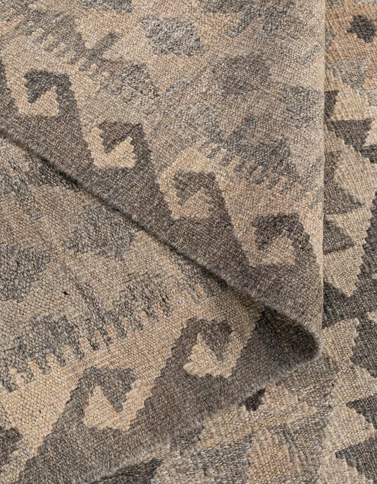 Detail image of 6' 8 x 9' 9  Hand Woven Kilim Maymana Wool Rug