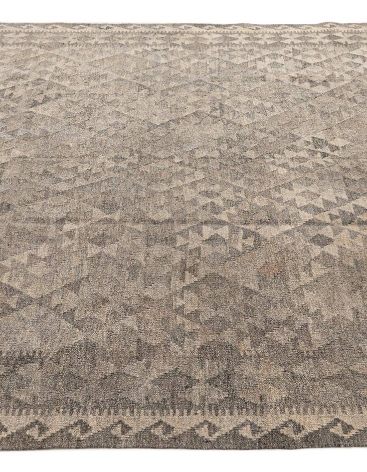 Detail image of 6' 8 x 9' 8  Hand Woven Kilim Maymana Wool Rug