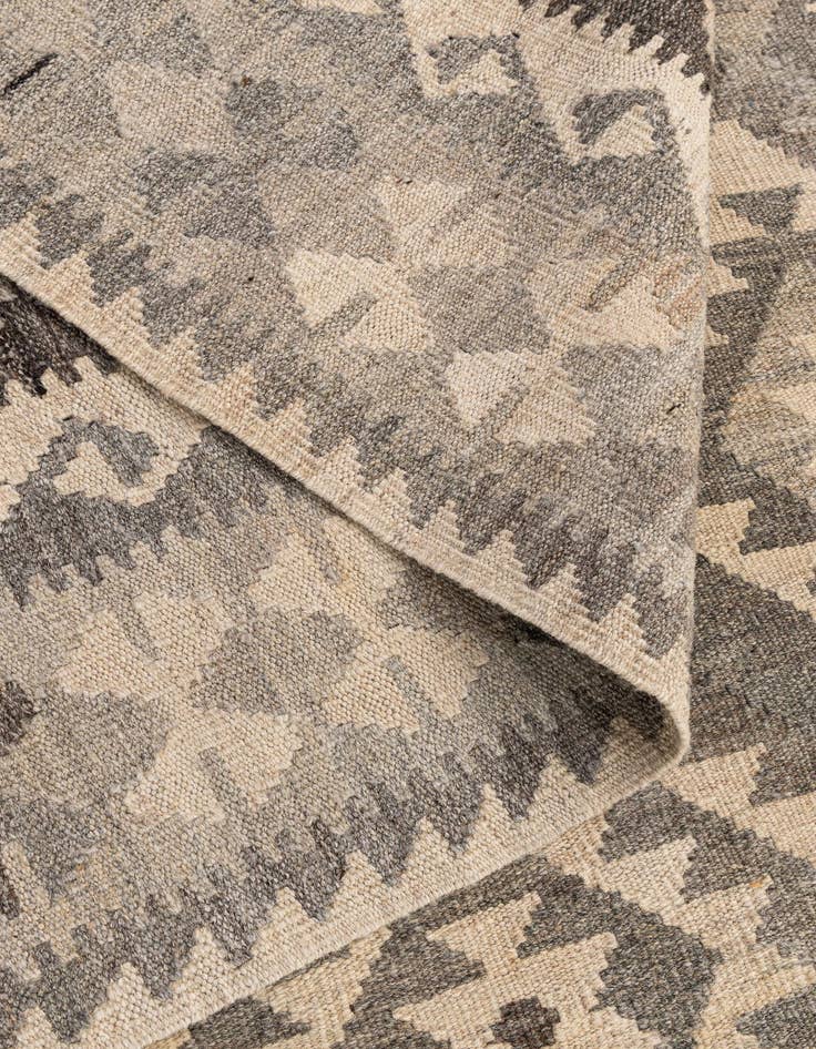 Detail image of 6' 9 x 9' 6  Hand Woven Kilim Maymana Wool Rug