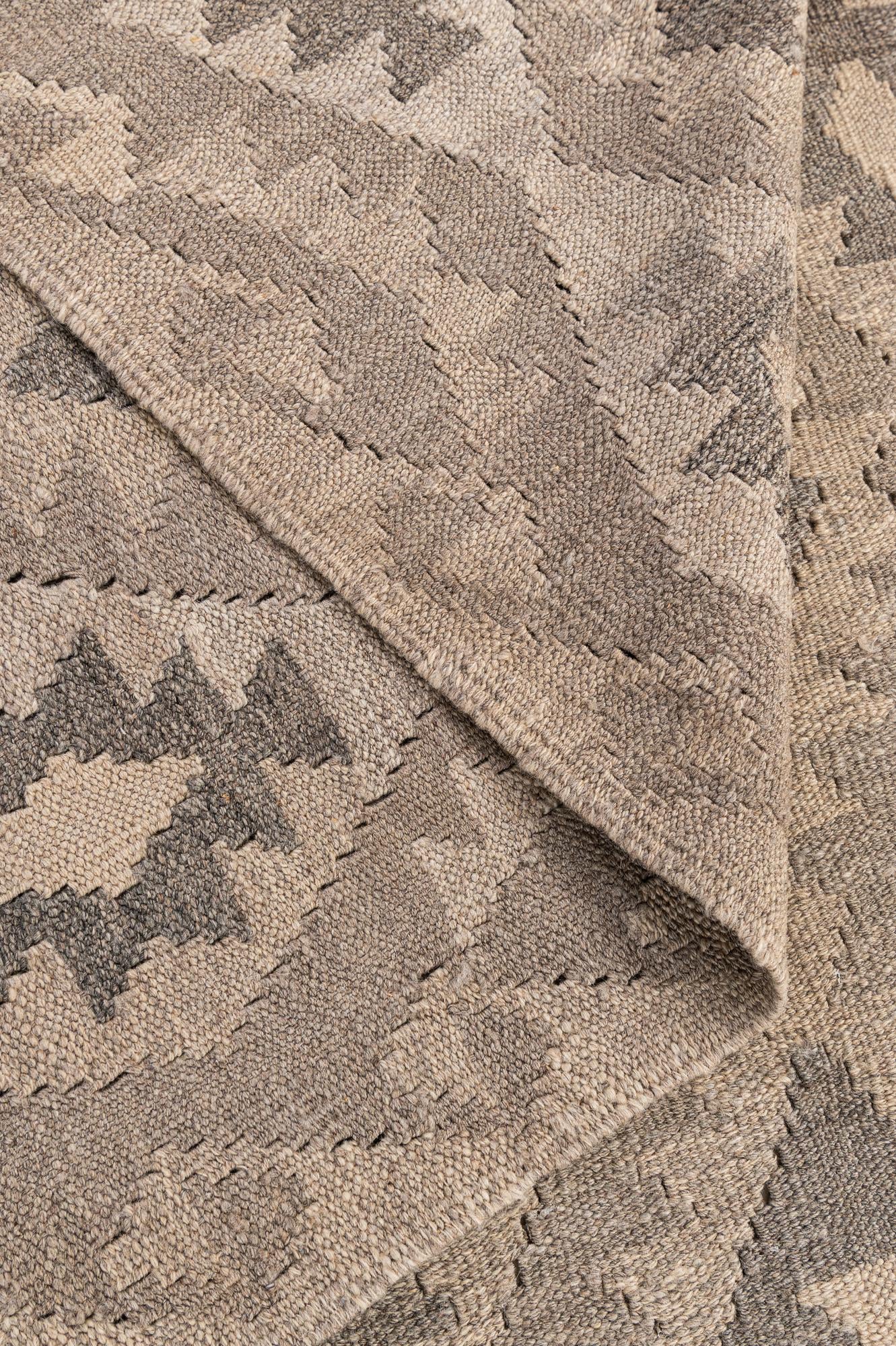 6' 8 x 9' 10 Hand Woven Kilim Maymana Wool Rug