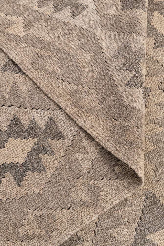 6' 8 x 9' 10 Hand Woven Kilim Maymana Wool Rug