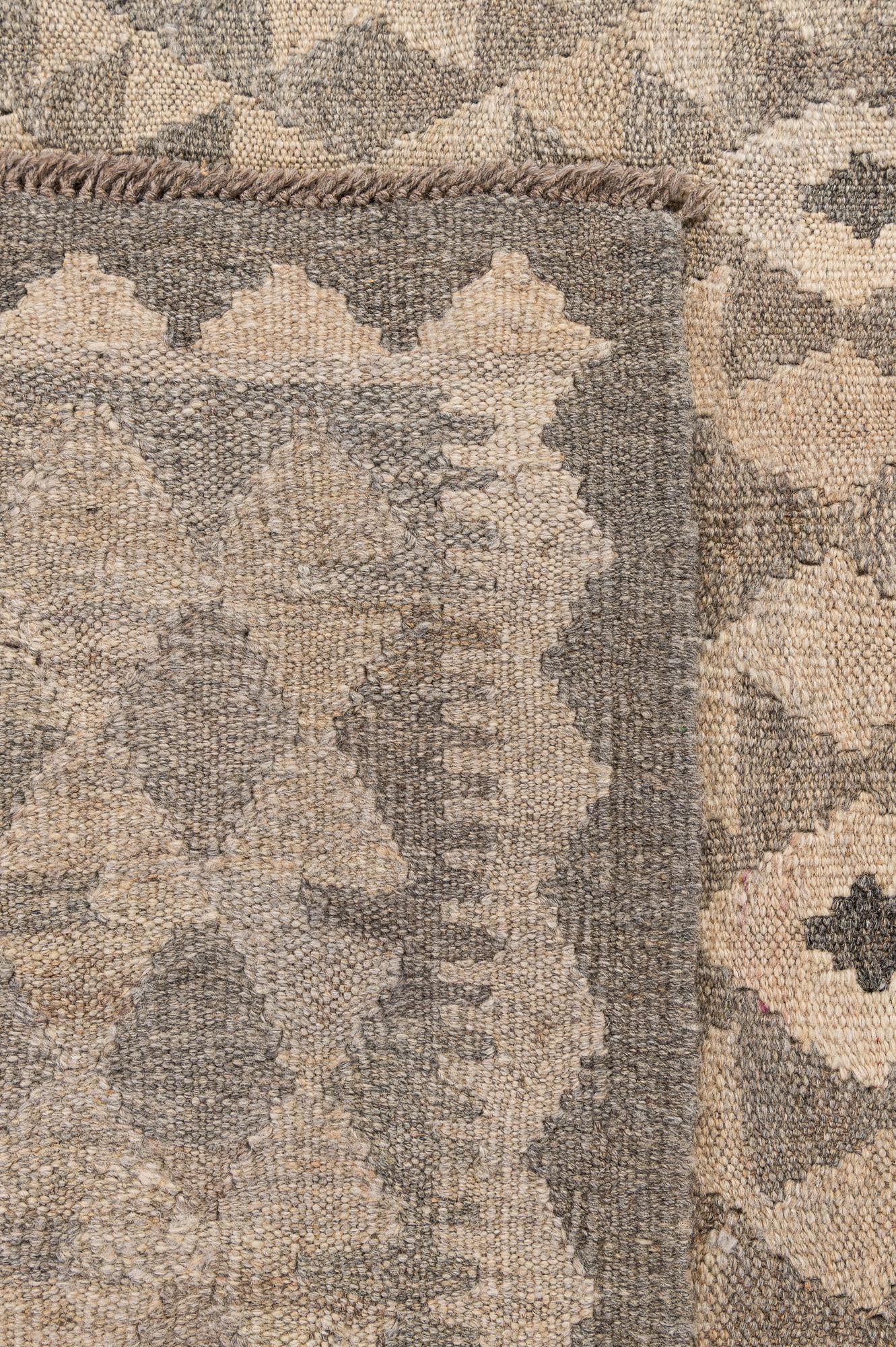 6' 8 x 9' 10 Hand Woven Kilim Maymana Wool Rug