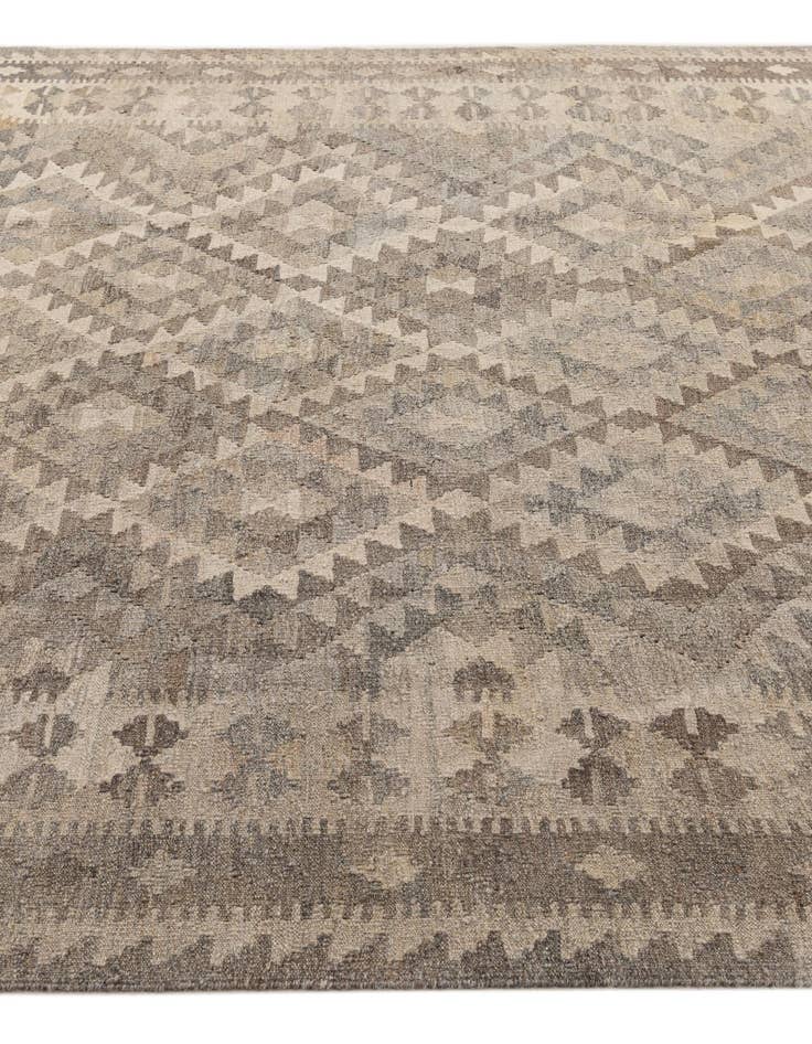 Detail image of 6' 7 x 9' 11  Hand Woven Kilim Maymana Wool Rug