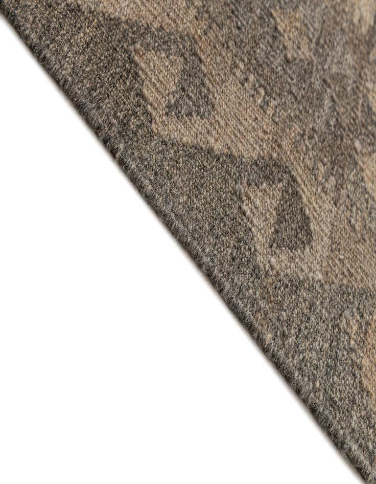 Detail image of 6' 7 x 10'  Hand Woven Kilim Maymana Wool Rug