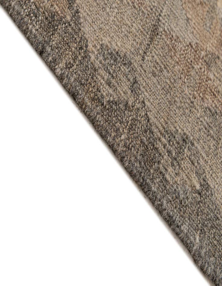 Detail image of 6' 9 x 9' 9  Hand Woven Kilim Maymana Wool Rug