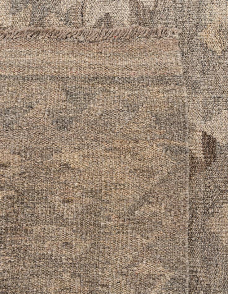 Detail image of 6' 6 x 9' 10  Hand Woven Kilim Maymana Wool Rug