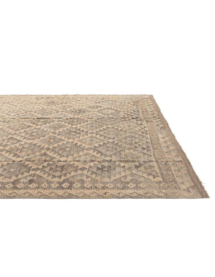Detail image of 6' 6 x 9' 9  Hand Woven Kilim Maymana Wool Rug