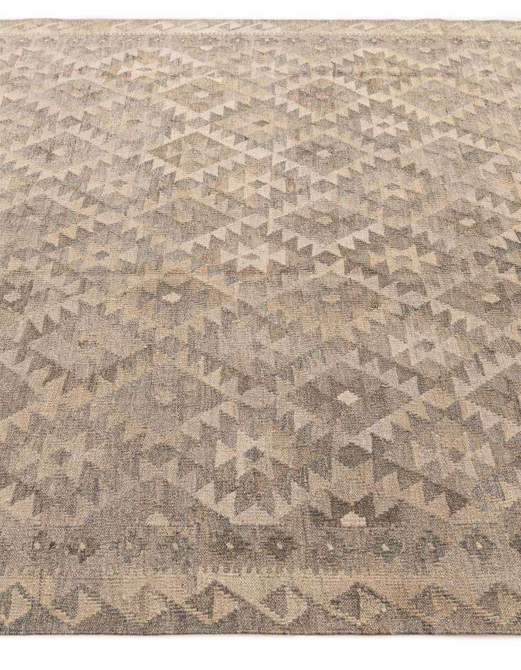 Detail image of 6' 6 x 9' 9  Hand Woven Kilim Maymana Wool Rug