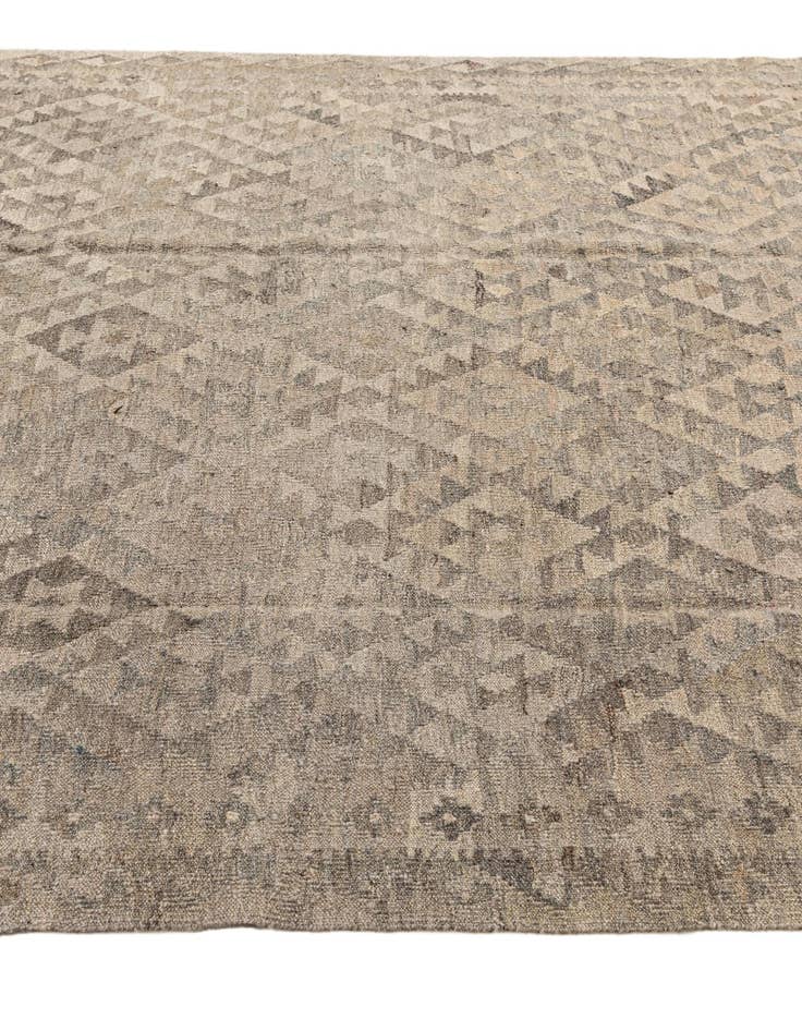 Detail image of 6' 6 x 9' 11 Hand Woven Kilim Maymana Wool Rug
