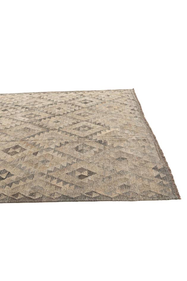 Detail image of 6' 8 x 10' 3 Hand Woven Kilim Maymana Wool Rug