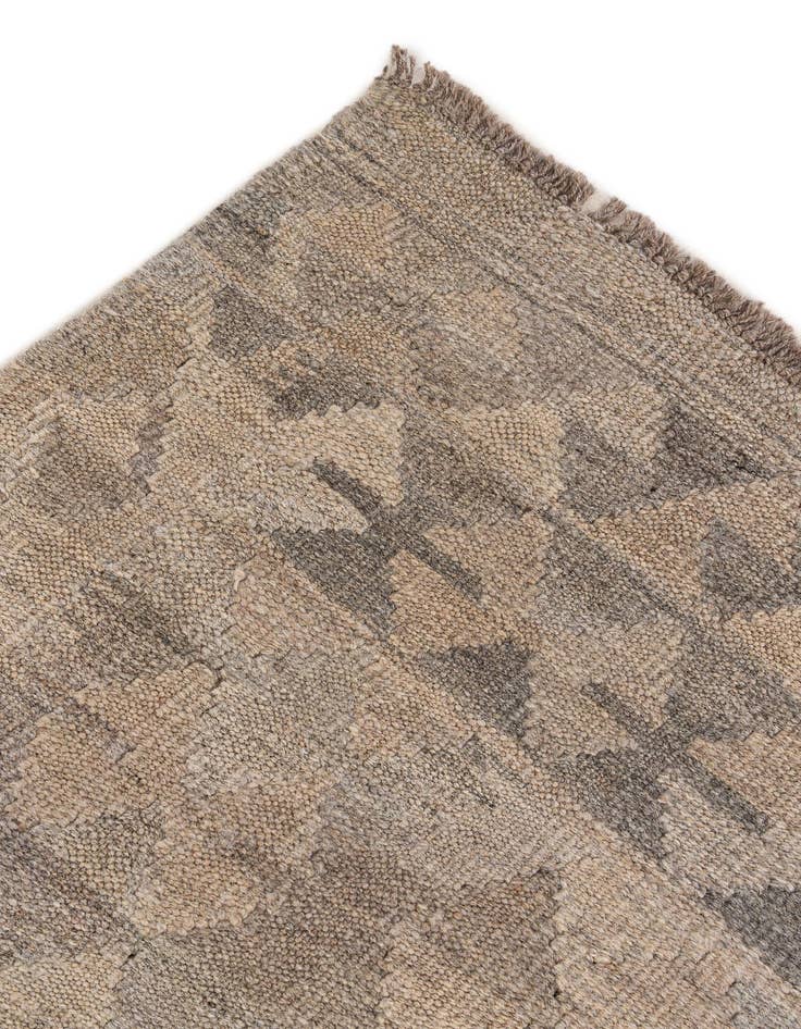 Detail image of 6' 8 x 10' 2  Hand Woven Kilim Maymana Wool Rug