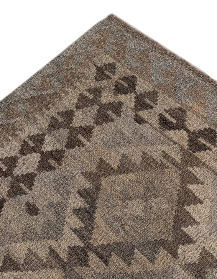 Detail image of 6' 6 x 10'  Hand Woven Kilim Maymana Wool Rug