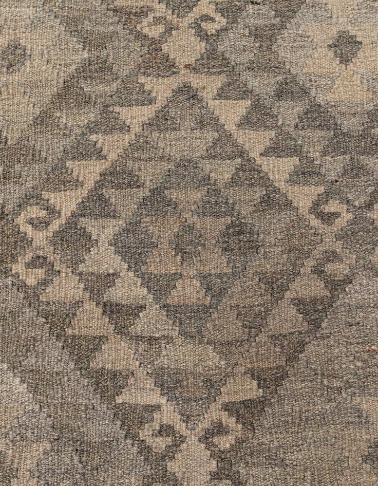 Detail image of 6' 6 x 10'  Hand Woven Kilim Maymana Wool Rug