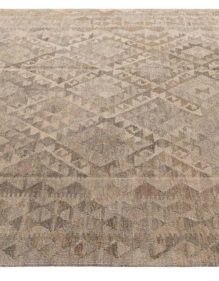 Detail image of 6' 8 x 10'  Hand Woven Kilim Maymana Wool Rug