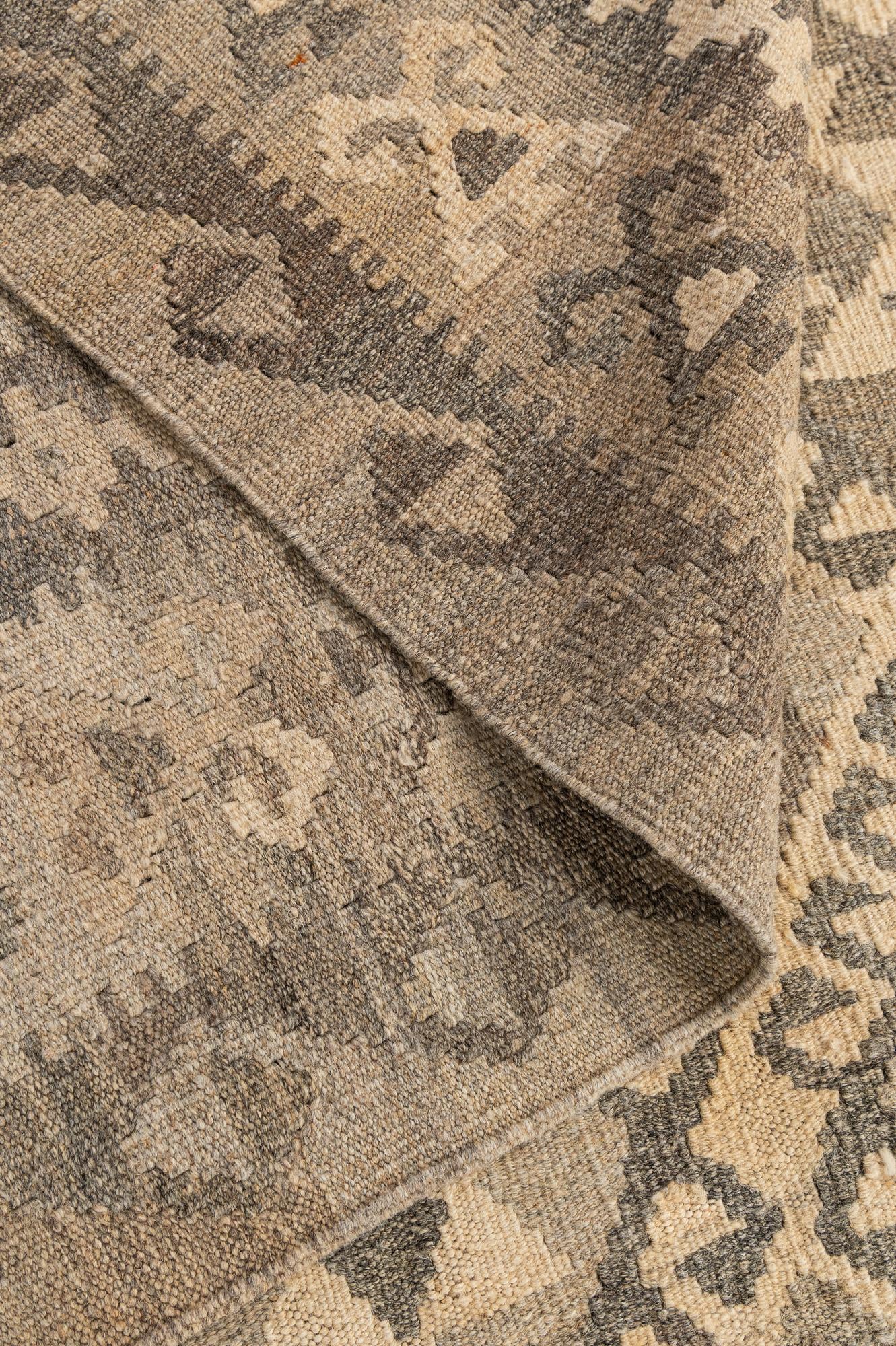 6' 9 x 9' 5 Hand Woven Kilim Maymana Wool Rug