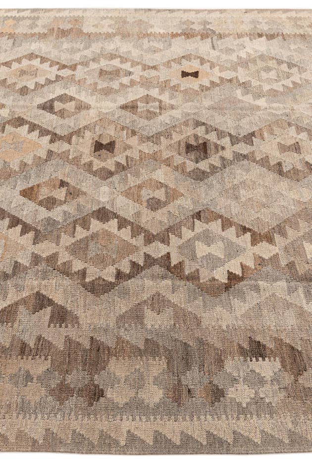Detail image of 7' 4 x 9' 5 Hand Woven Kilim Maymana Wool Rug