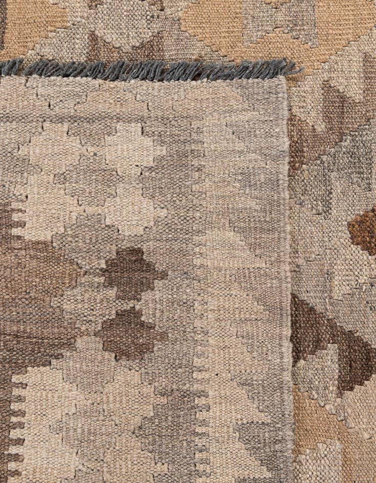 Detail image of 7' 4 x 9' 5  Hand Woven Kilim Maymana Wool Rug