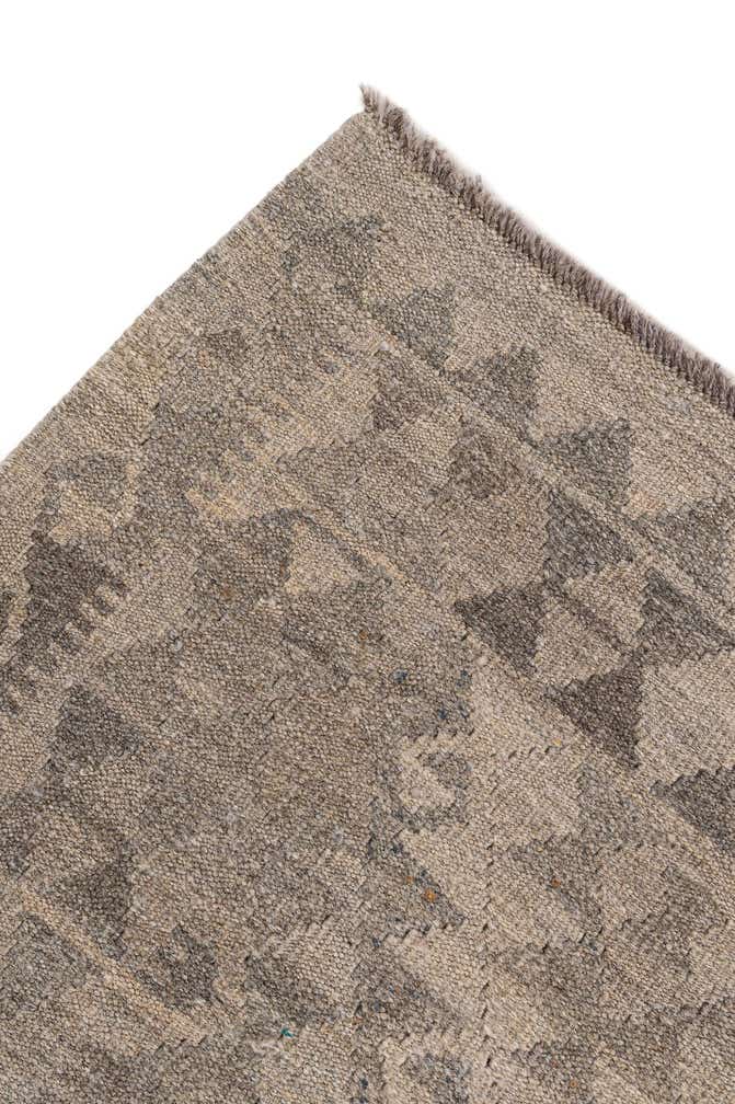 6' 10 x 9' 5 Hand Woven Kilim Maymana Wool Rug