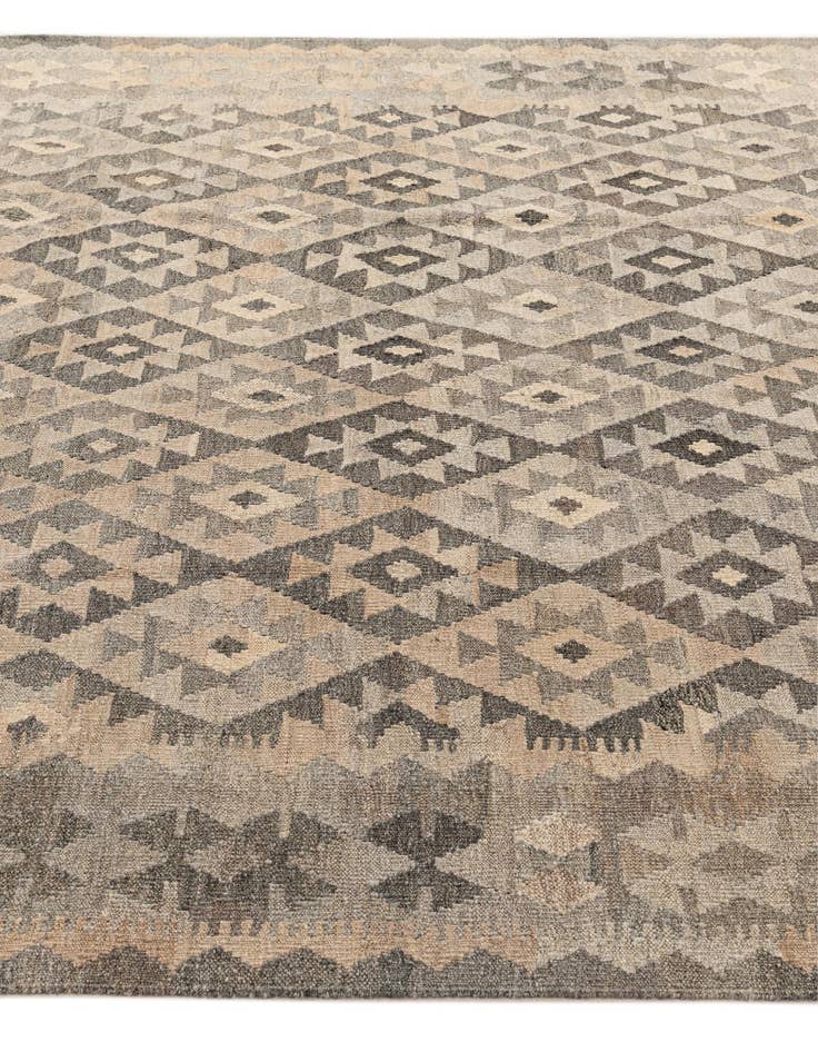 Detail image of 6' 11 x 9' 7  Hand Woven Kilim Maymana Wool Rug