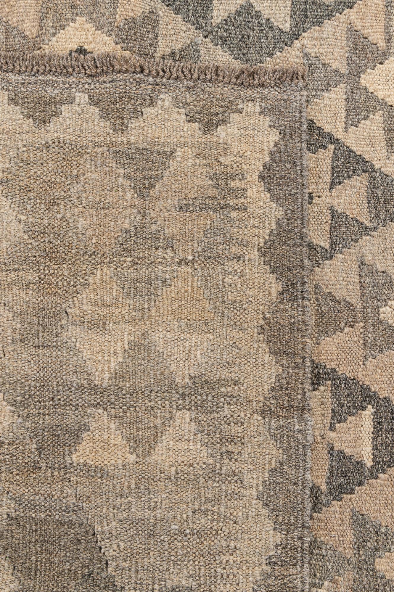 6' 11 x 9' 7 Hand Woven Kilim Maymana Wool Rug