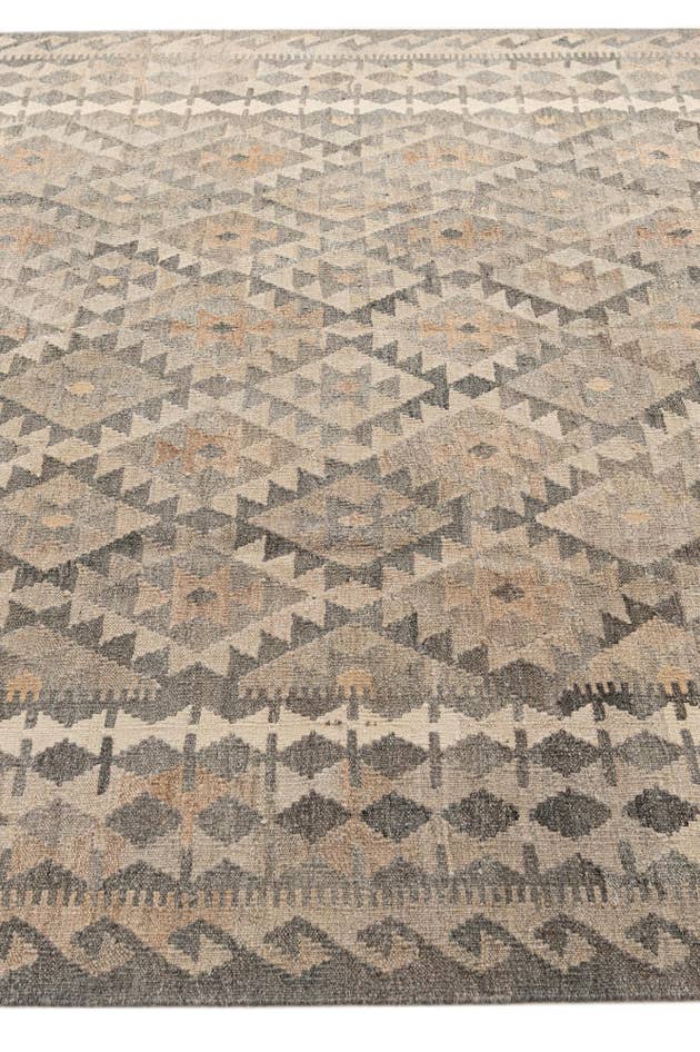 Detail image of 7' 1 x 9' 8 Hand Woven Kilim Maymana Wool Rug