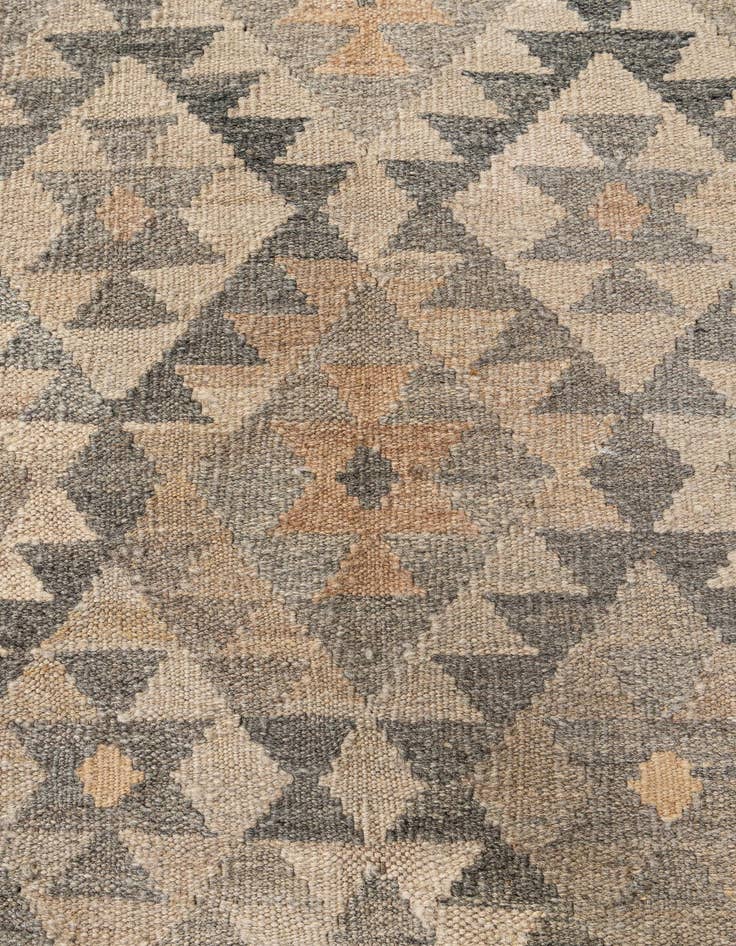Detail image of 7' 1 x 9' 8  Hand Woven Kilim Maymana Wool Rug