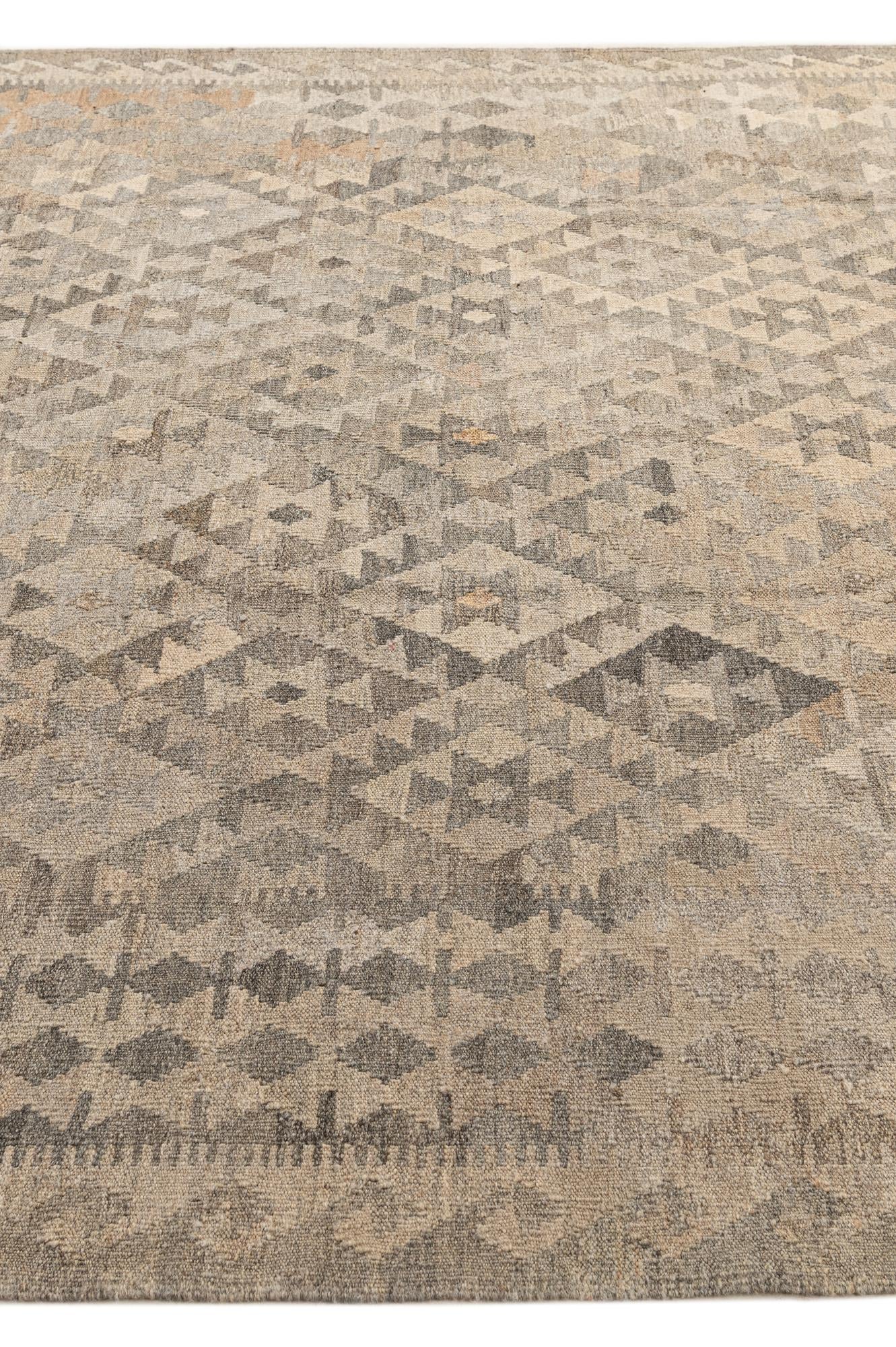 6' 11 x 9' 7 Hand Woven Kilim Maymana Wool Rug