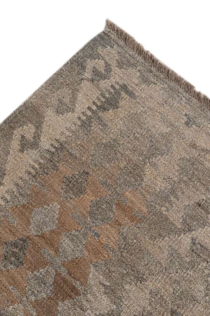 6' 11 x 9' 7 Hand Woven Kilim Maymana Wool Rug