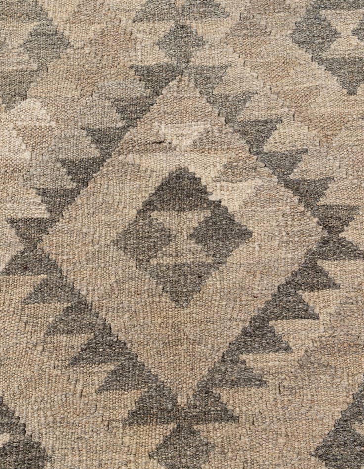 Detail image of 6' 11 x 9' 7  Hand Woven Kilim Maymana Wool Rug