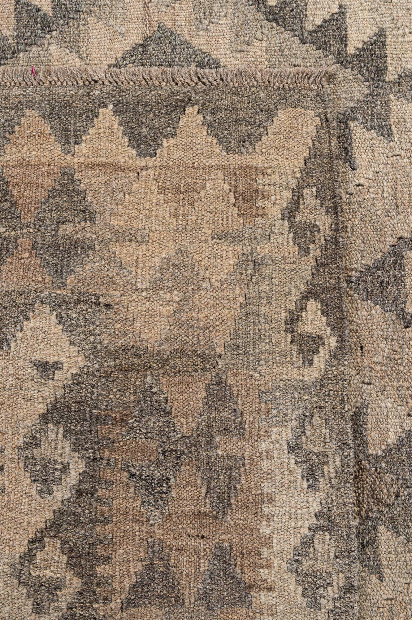 6' 11 x 9' 7 Hand Woven Kilim Maymana Wool Rug