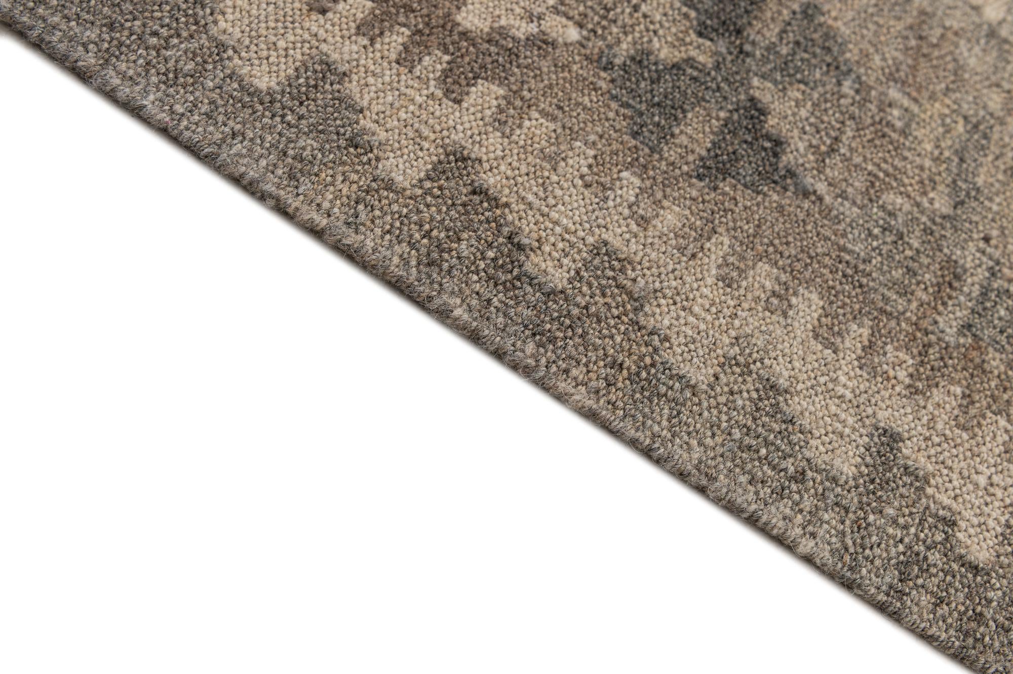 6' 11 x 9' 8 Hand Woven Kilim Maymana Wool Rug
