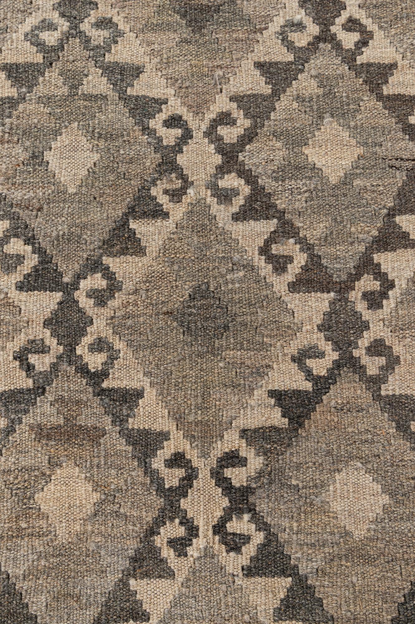6' 11 x 9' 8 Hand Woven Kilim Maymana Wool Rug